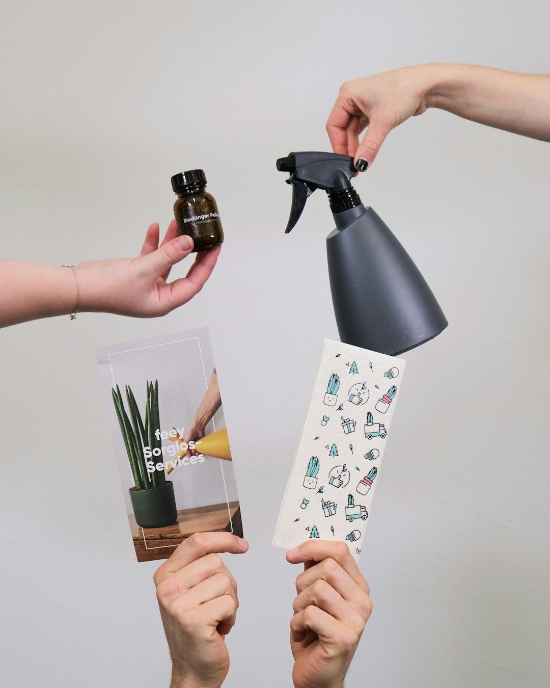 A care set for plants from feey